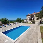 Aurora Salakovci * Labin (Istria)